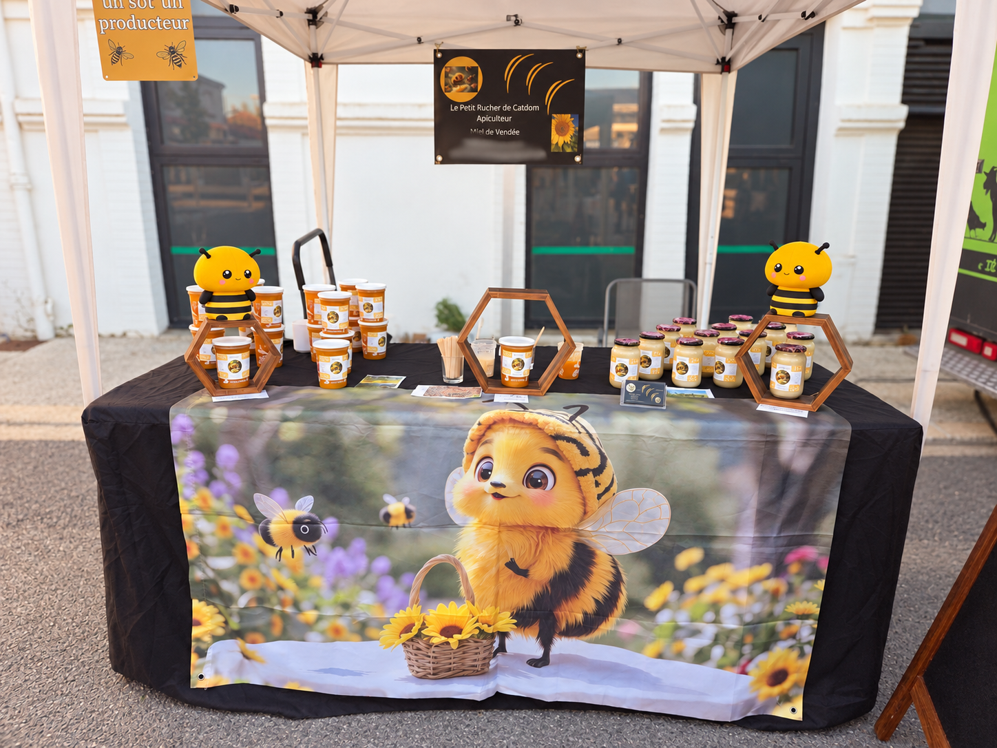 Stand du Petit Rucher de Catdom sur les marchés de Vendée